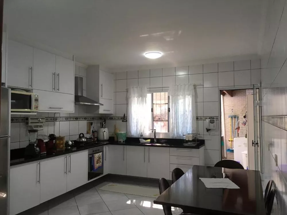 Sobrado à venda com 2 quartos, 89m² - Foto 1