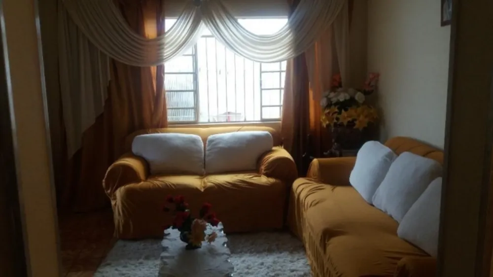 Casa, 2 quartos, 250 m² - Foto 1