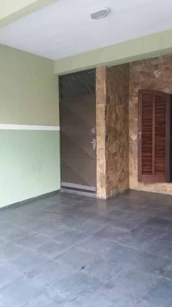 Sobrado à venda com 3 quartos, 174m² - Foto 4