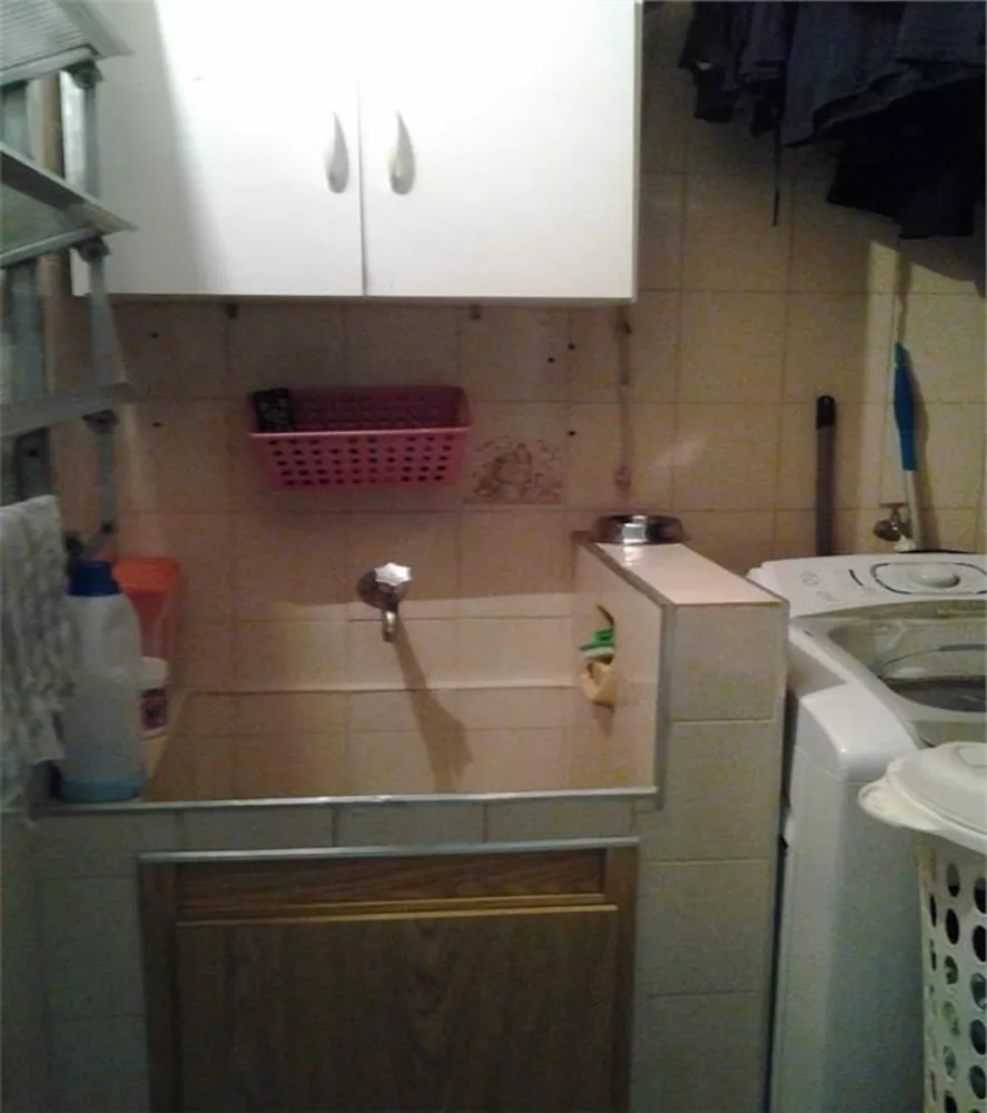 Apartamento à venda com 2 quartos, 72m² - Foto 2