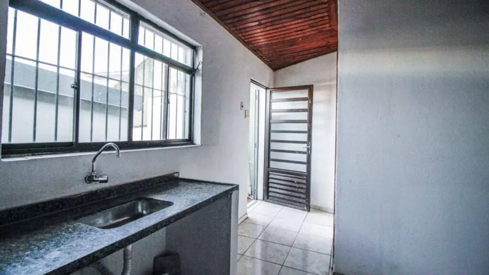 Casa à venda com 3 quartos, 430m² - Foto 4