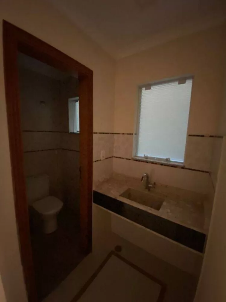 Sobrado à venda com 3 quartos, 240m² - Foto 4