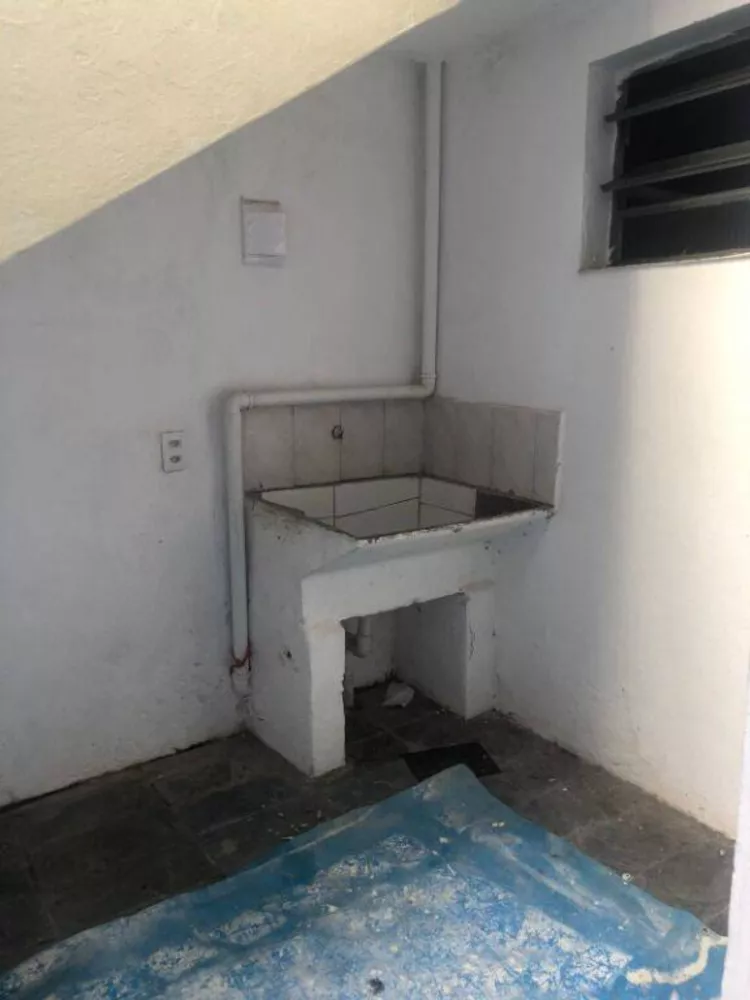 Casa para alugar com 1 quarto, 30m² - Foto 1