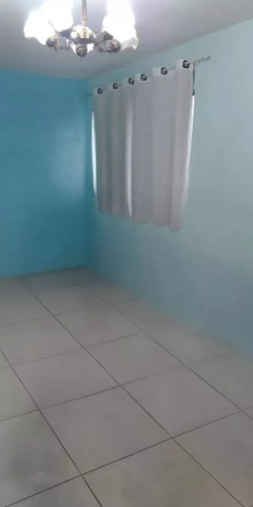 Apartamento à venda com 2 quartos, 75m² - Foto 2