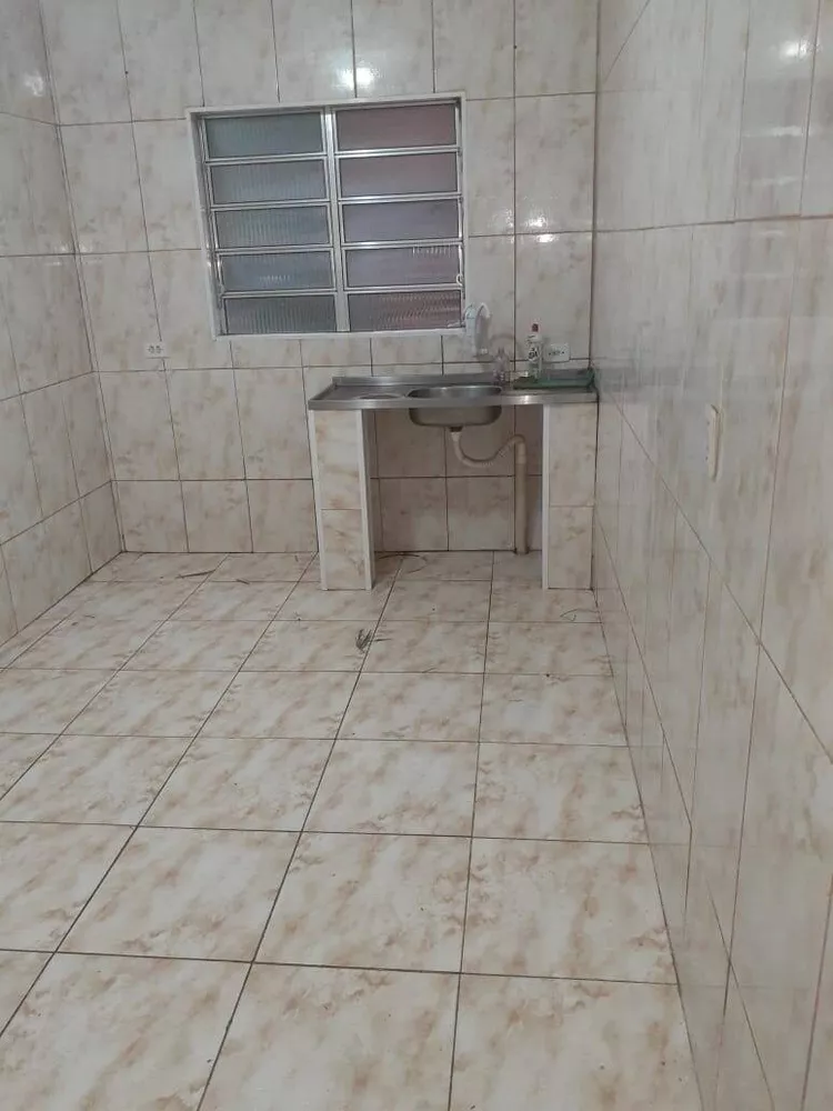 Casa para alugar com 1 quarto, 97m² - Foto 1