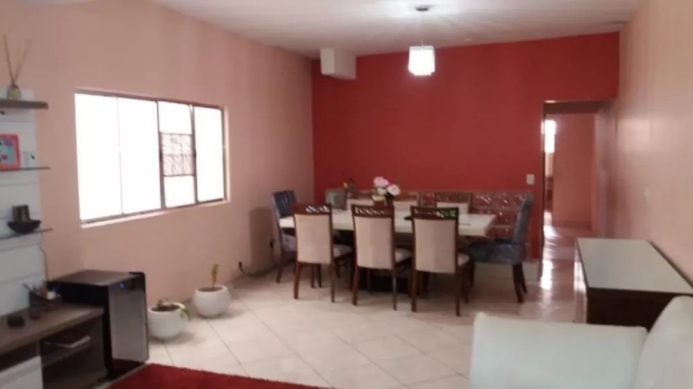 Casa à venda com 4 quartos, 190m² - Foto 6