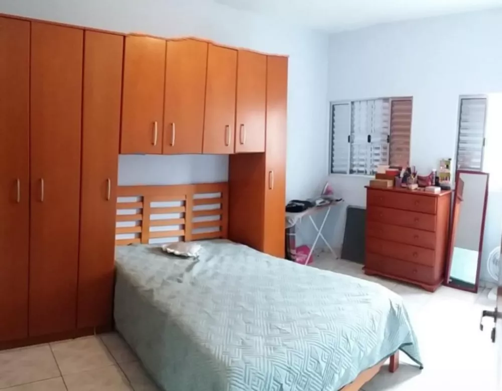 Casa à venda com 4 quartos, 190m² - Foto 15