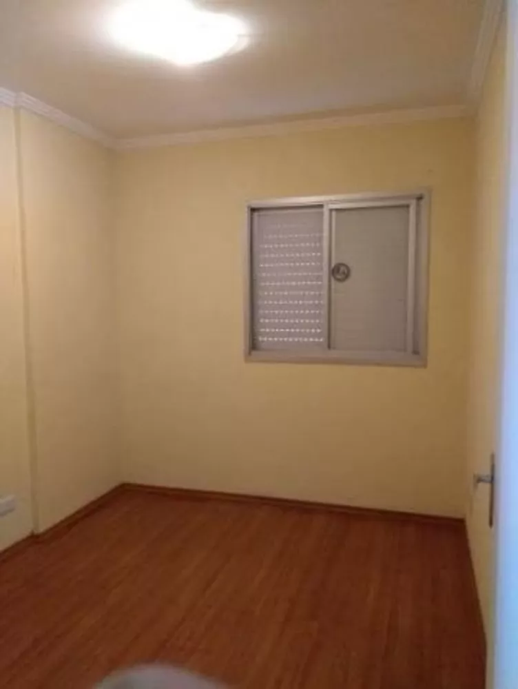 Apartamento à venda com 3 quartos, 77m² - Foto 2