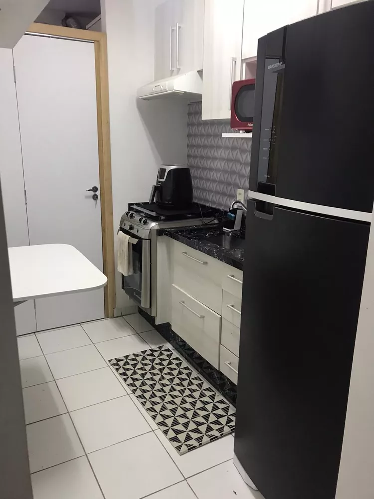 Apartamento à venda com 2 quartos, 45m² - Foto 2