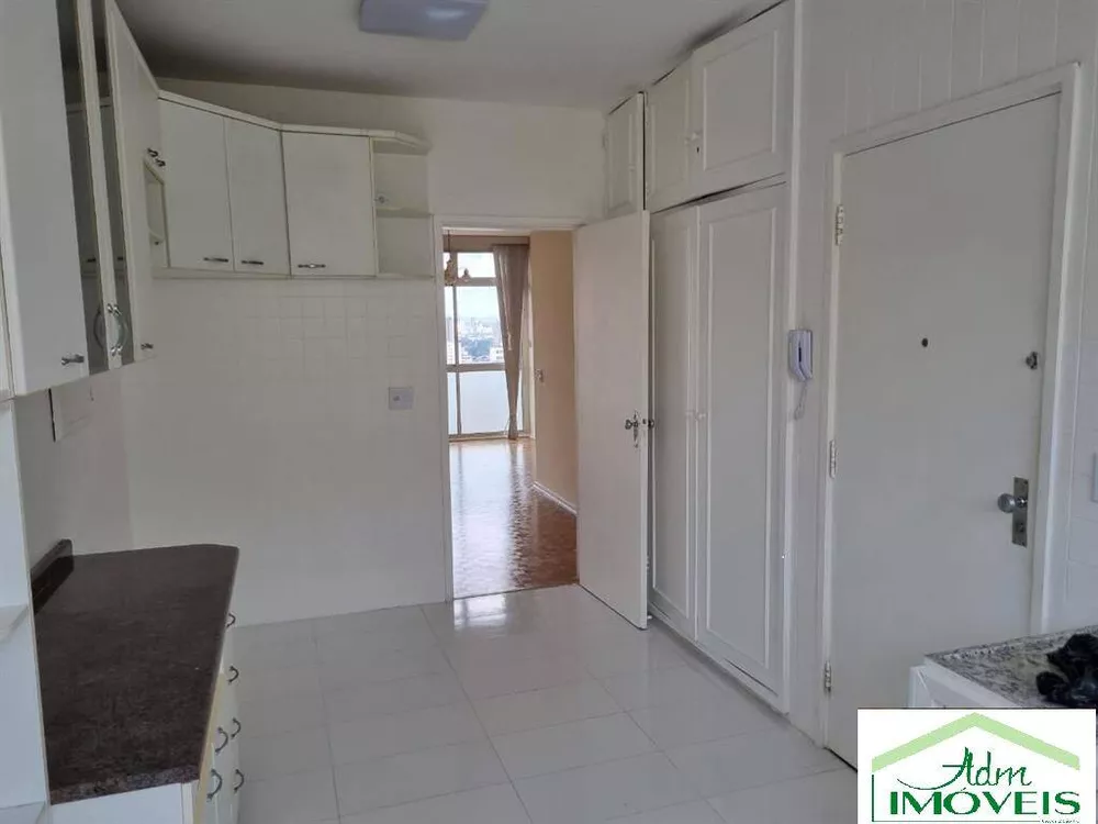 Apartamento para alugar com 4 quartos, 140m² - Foto 4