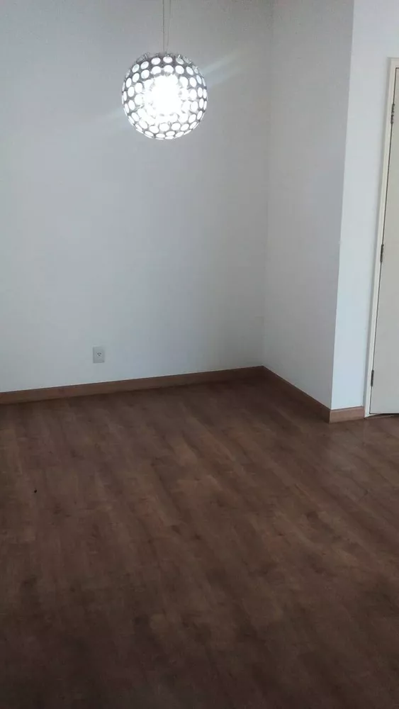 Apartamento para alugar com 3 quartos, 130m² - Foto 4