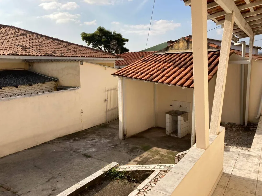 Casa, 4 quartos, 200 m² - Foto 7
