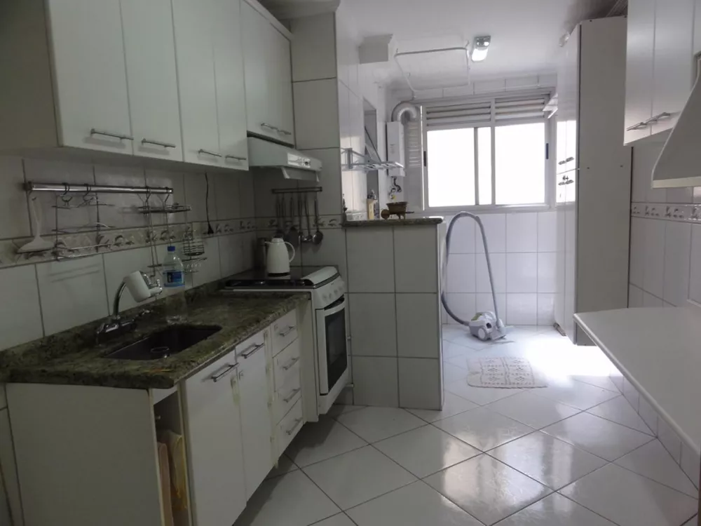 Apartamento à venda com 2 quartos, 62m² - Foto 7