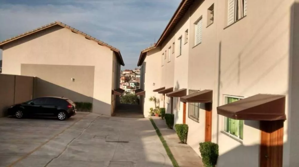 Sobrado à venda com 2 quartos, 68m² - Foto 3