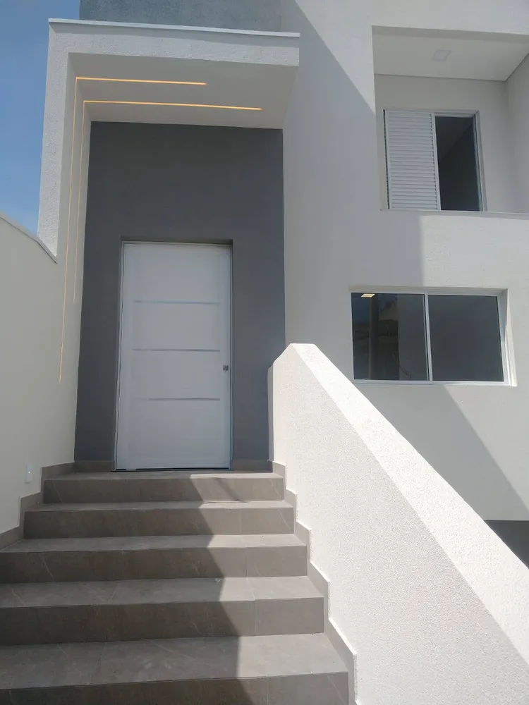 Sobrado, 3 quartos, 200 m² - Foto 1