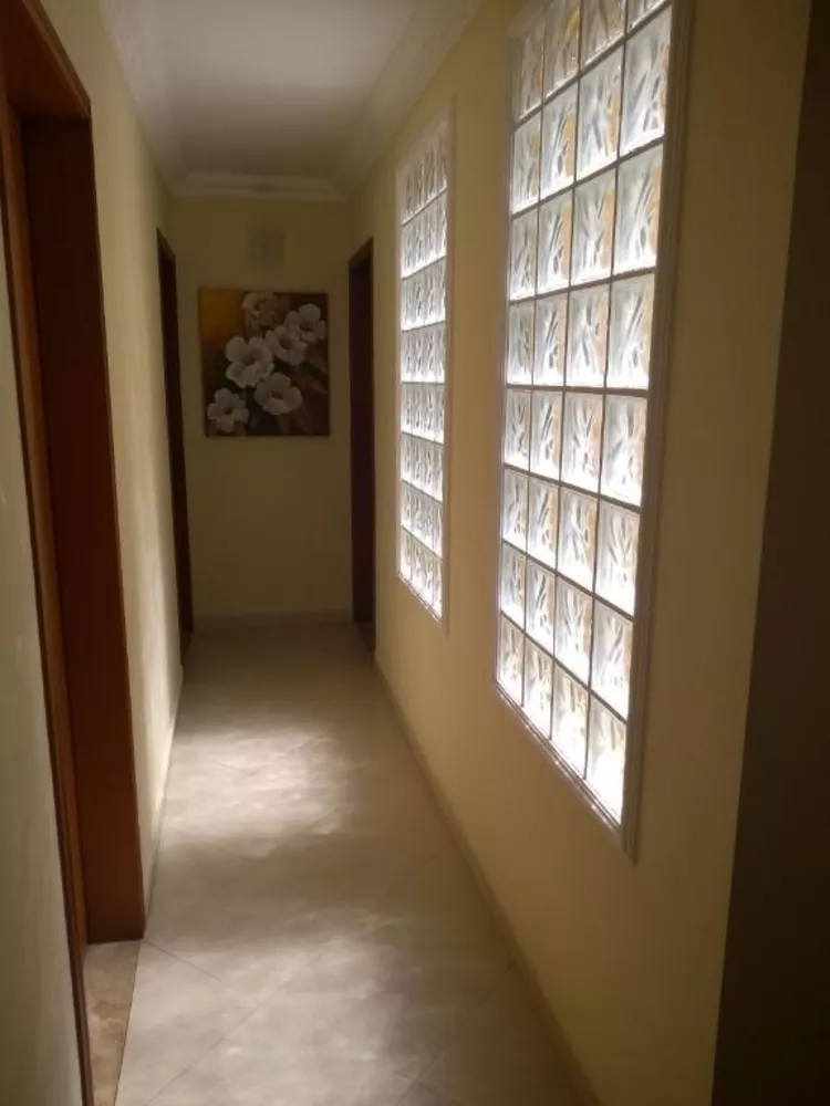 Casa à venda com 3 quartos, 179m² - Foto 17