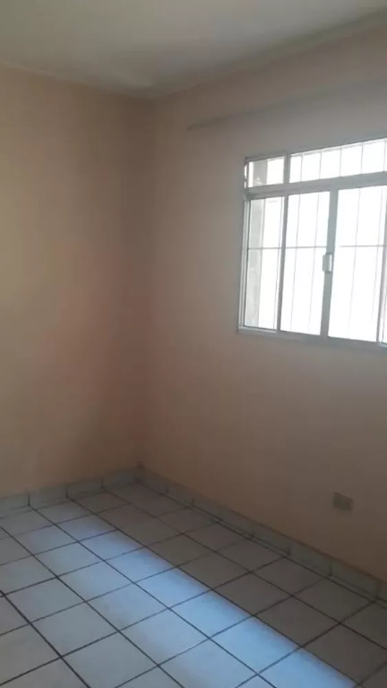 Casa para alugar com 1 quarto, 65m² - Foto 8