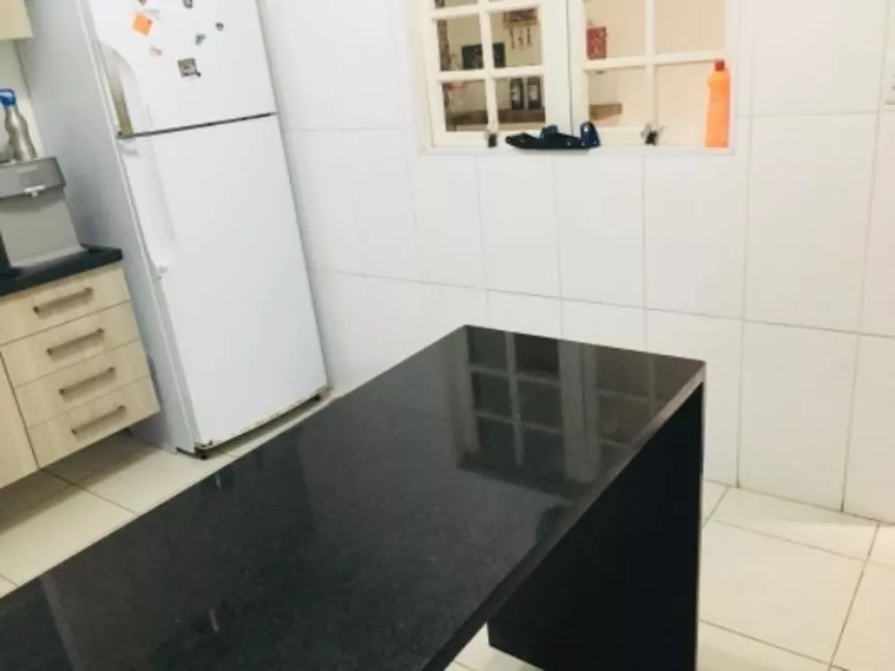 Sobrado à venda com 3 quartos, 130m² - Foto 2