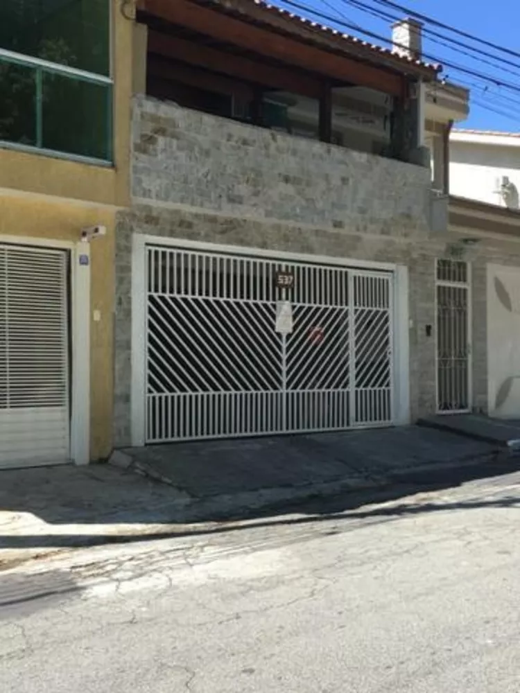 Sobrado à venda com 3 quartos, 130m² - Foto 1