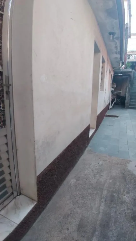 Casa, 6 quartos, 147 m² - Foto 2