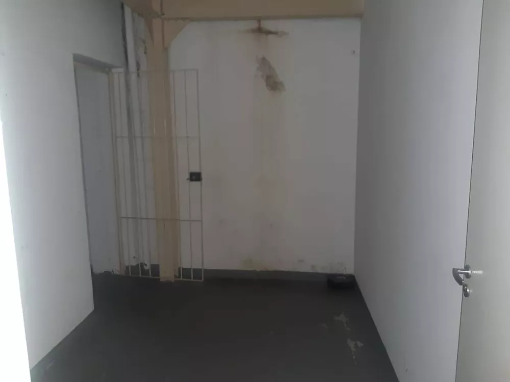 Depósito-Galpão-Armazém para alugar, 600m² - Foto 2