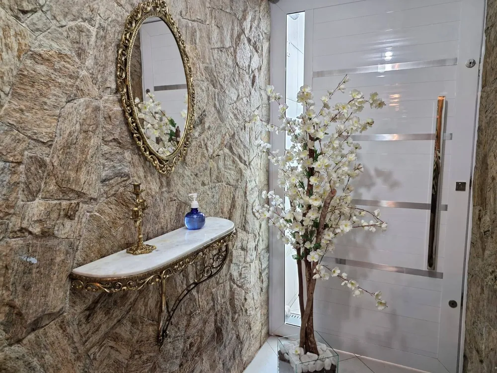 Sobrado, 3 quartos, 280 m² - Foto 1