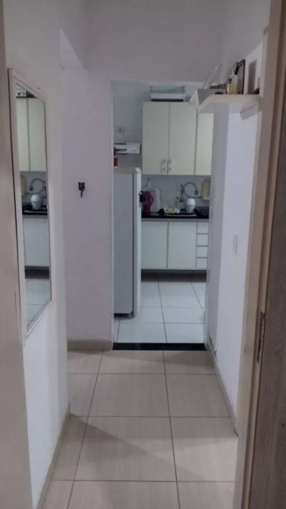 Apartamento à venda com 1 quarto, 61m² - Foto 2