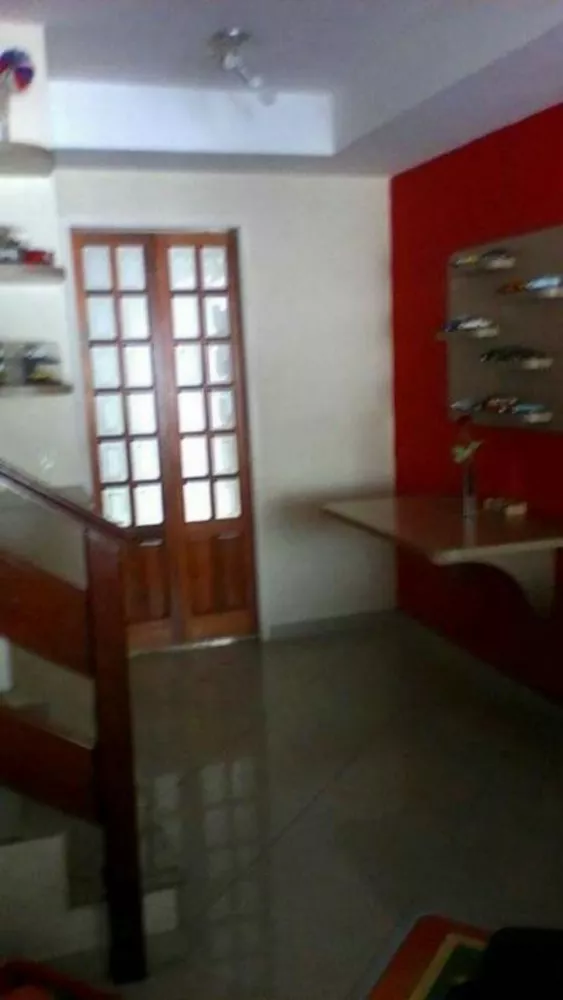 Sobrado à venda com 2 quartos, 60m² - Foto 1