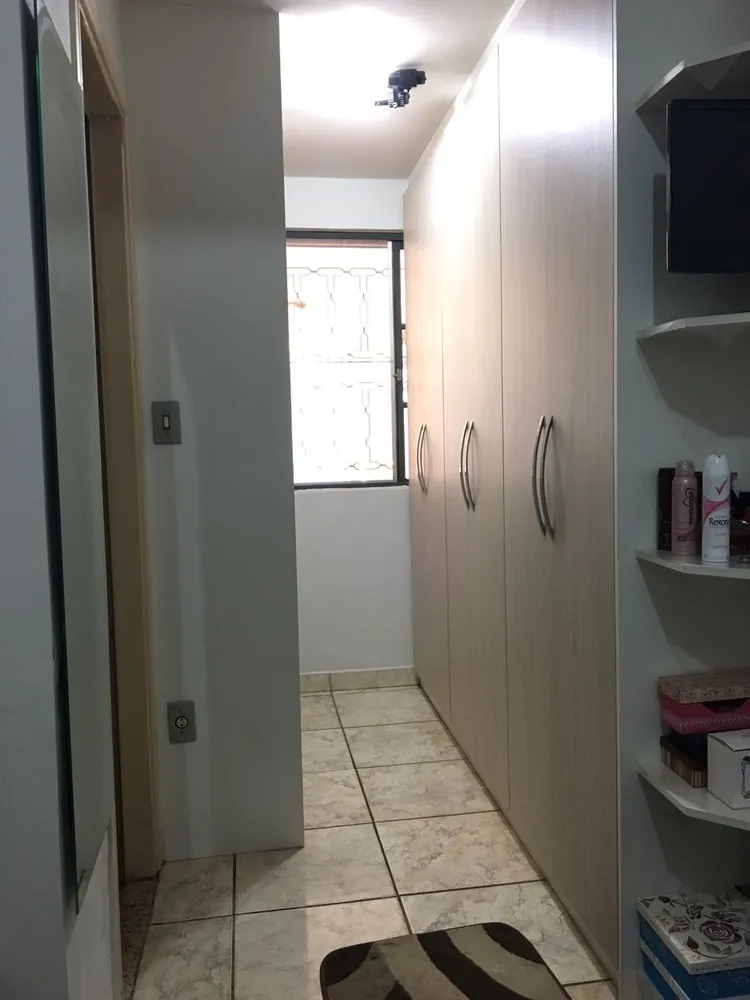 Casa, 4 quartos, 240 m² - Foto 8