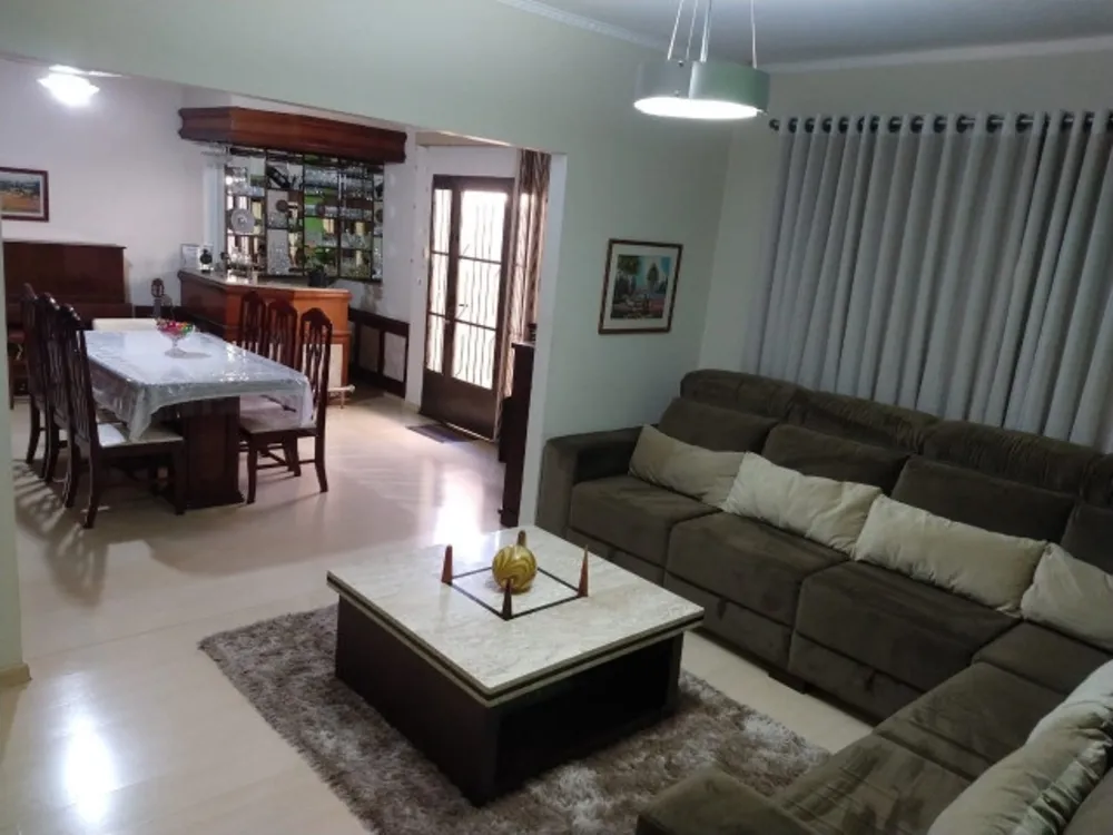 Casa, 3 quartos, 260 m² - Foto 1
