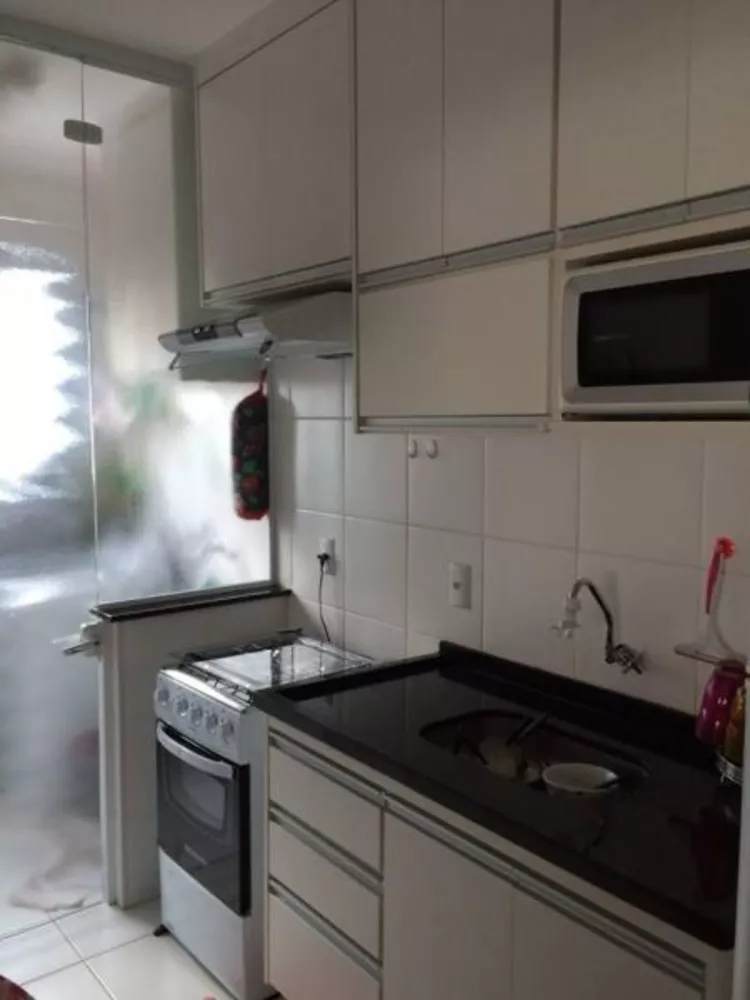 Apartamento à venda com 2 quartos, 72m² - Foto 3