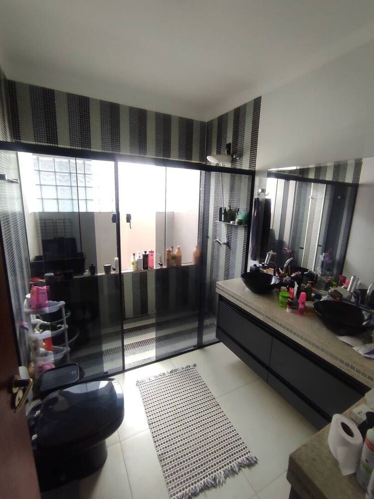 Casa à venda com 3 quartos, 220m² - Foto 7