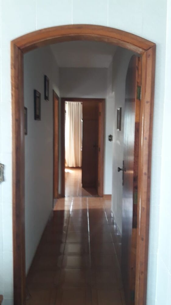 Casa à venda com 3 quartos, 385m² - Foto 4