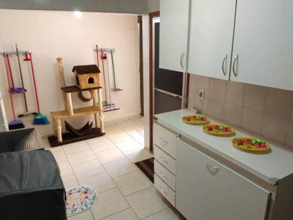 Casa à venda com 3 quartos, 260m² - Foto 6