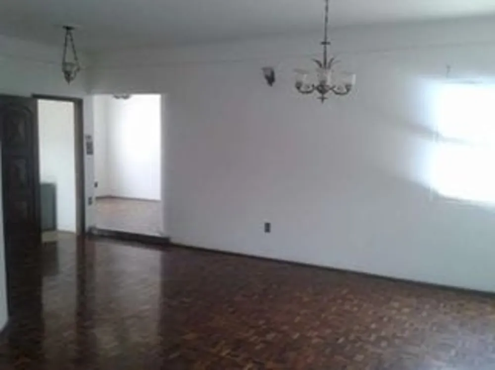 Casa, 4 quartos, 360 m² - Foto 1