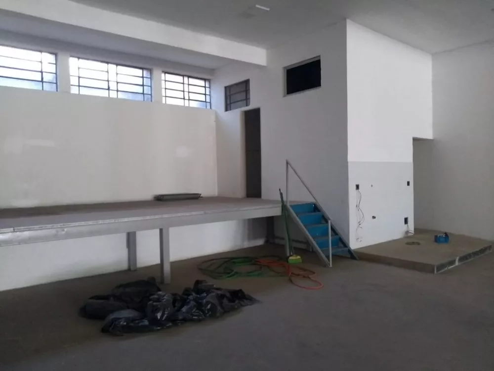 Prédio Inteiro para alugar, 400m² - Foto 4