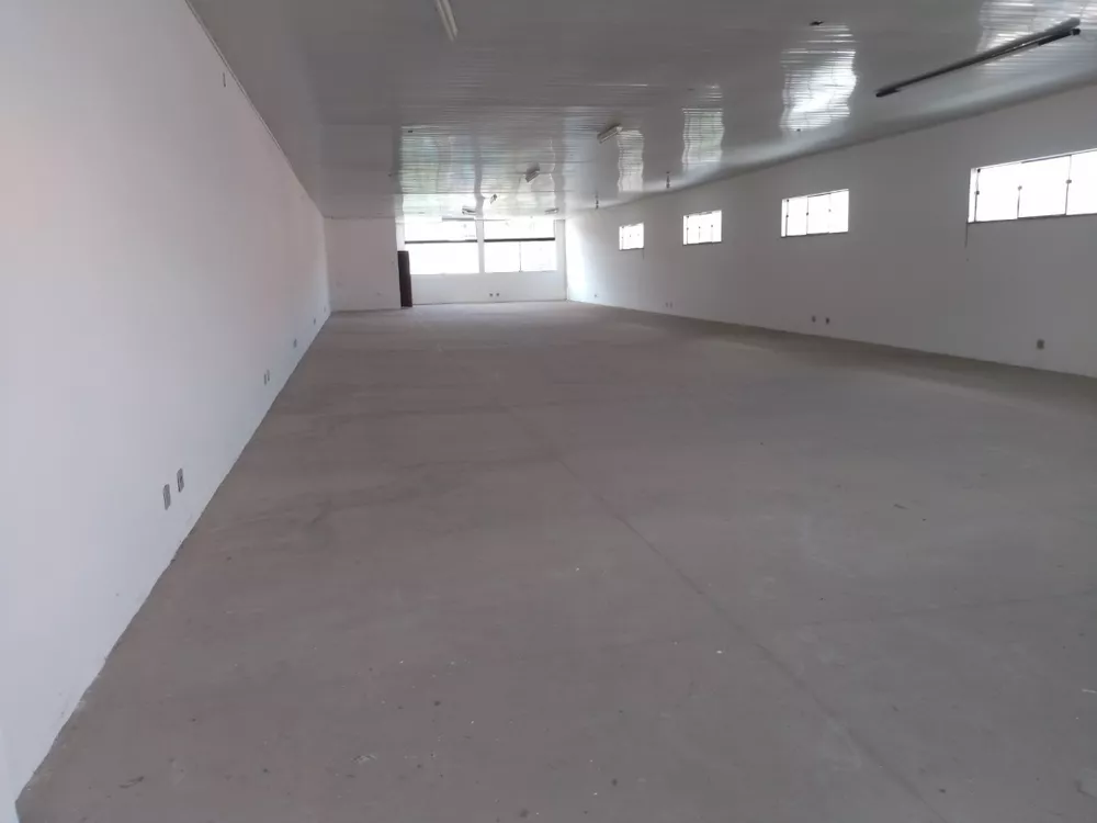 Prédio Inteiro para alugar, 400m² - Foto 2