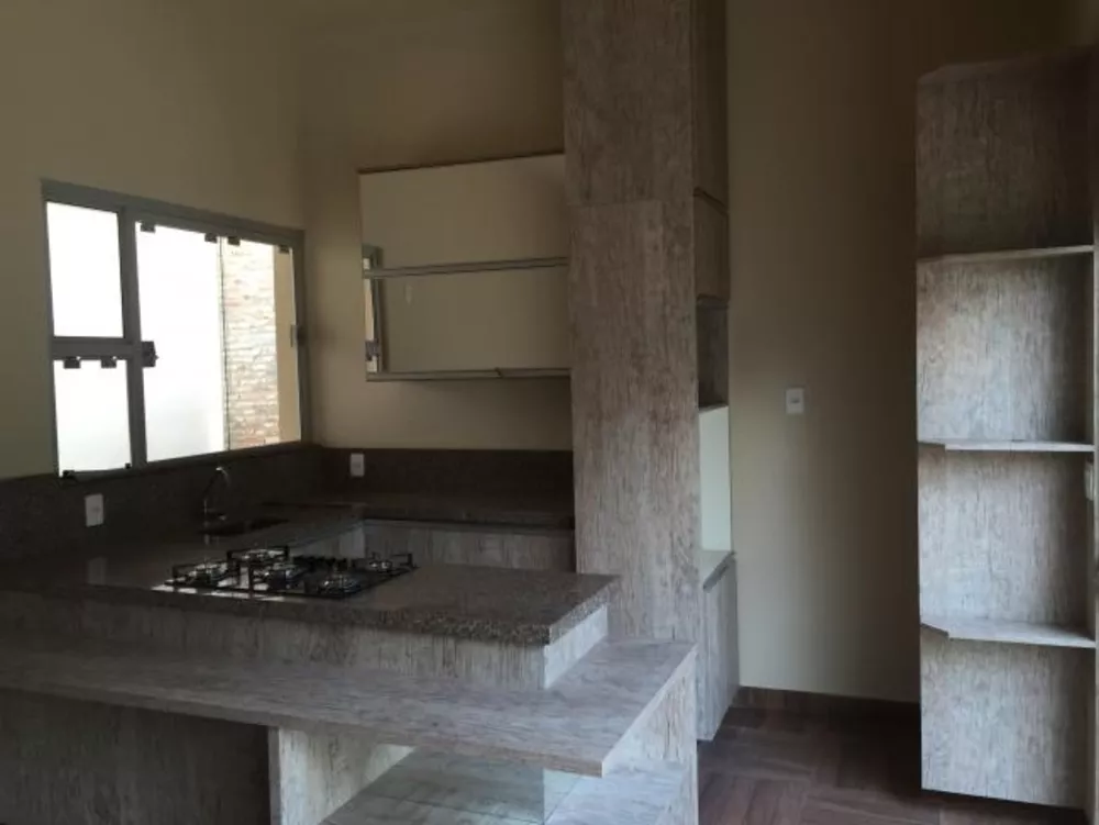 Casa à venda com 3 quartos, 170m² - Foto 8