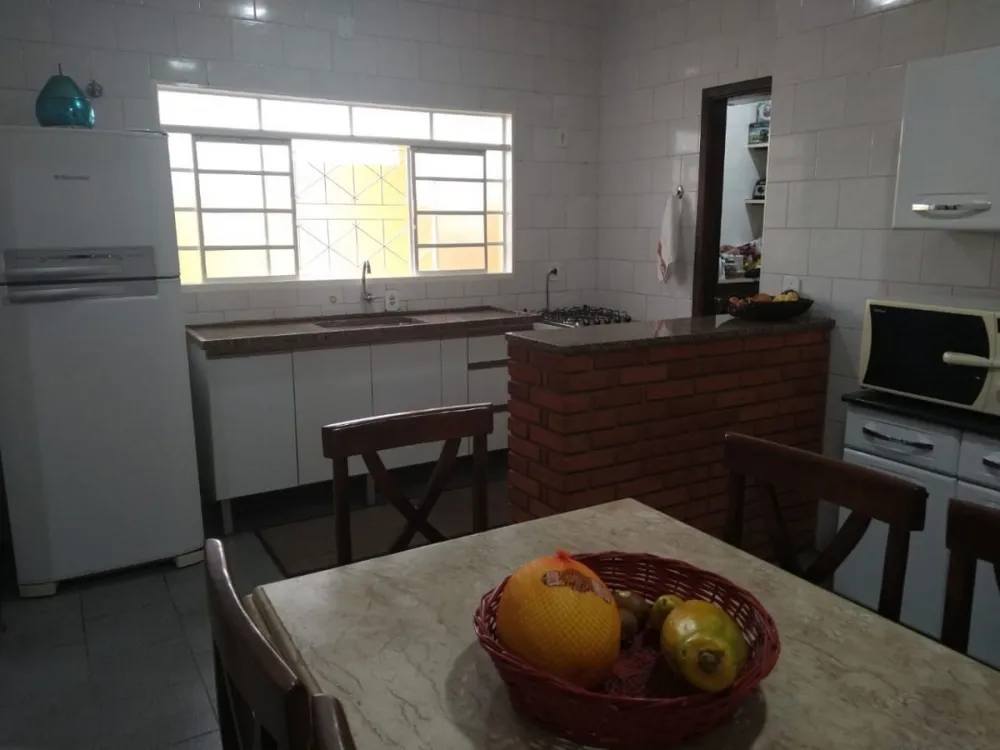 Casa, 4 quartos, 242 m² - Foto 5