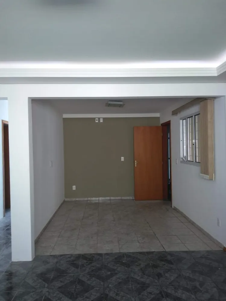 Casa, 3 quartos, 286 m² - Foto 4