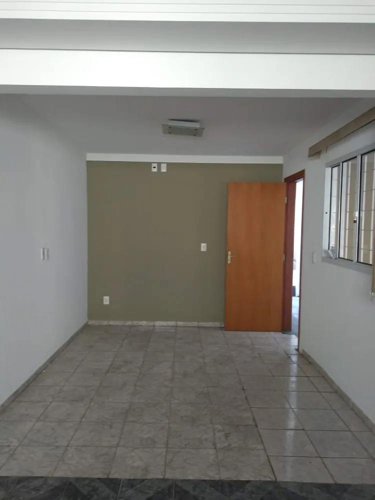 Casa, 3 quartos, 286 m² - Foto 3