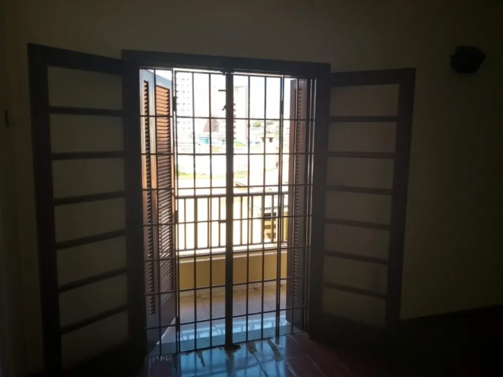 Casa, 3 quartos, 402 m² - Foto 1