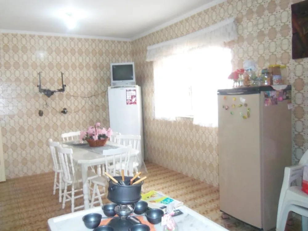 Casa, 3 quartos, 198 m² - Foto 1
