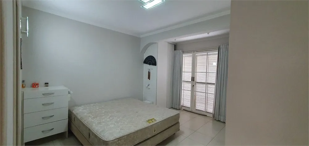 Casa, 4 quartos, 242 m² - Foto 6