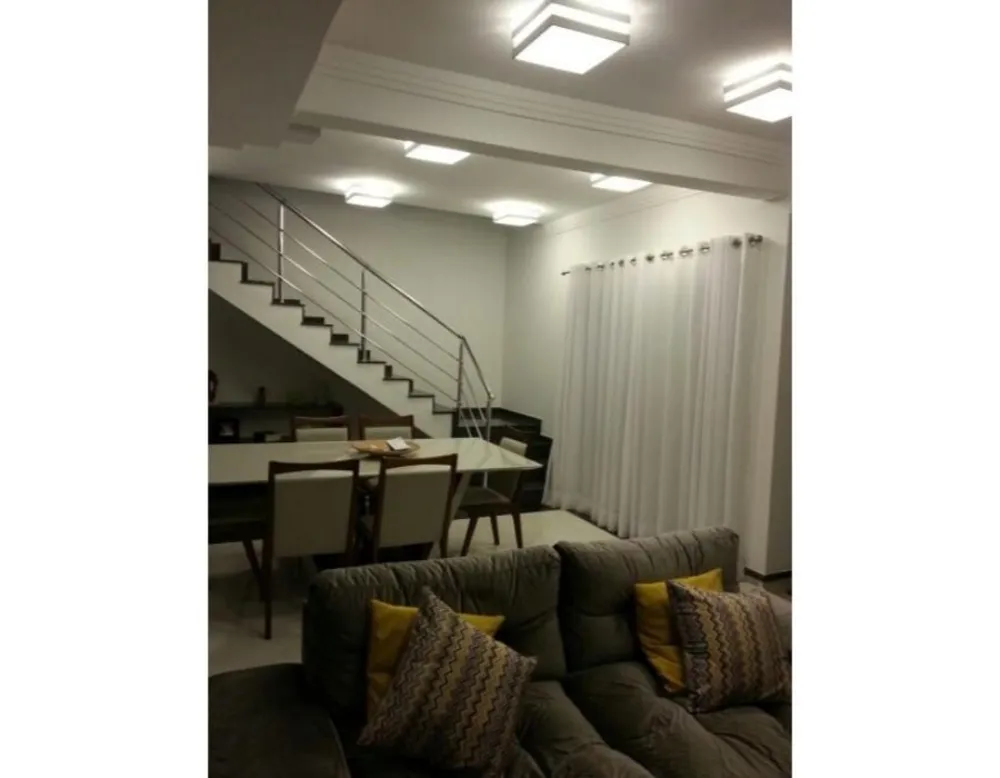 Casa, 4 quartos, 332 m² - Foto 2