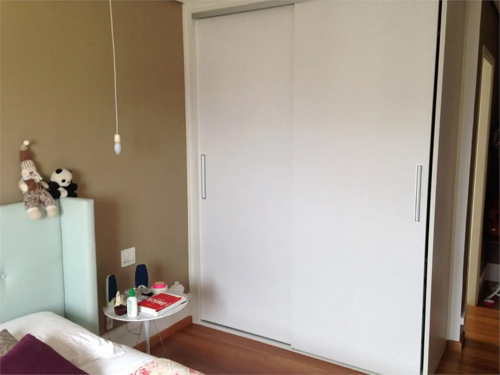Apartamento, 3 quartos, 226 m² - Foto 2
