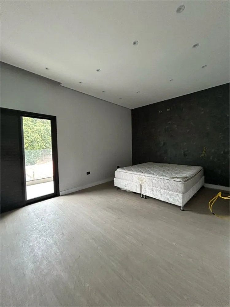Casa, 3 quartos, 305 m² - Foto 2