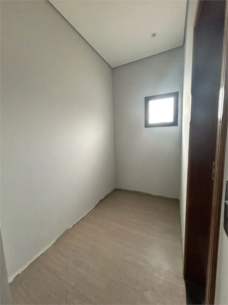 Casa, 3 quartos, 305 m² - Foto 1