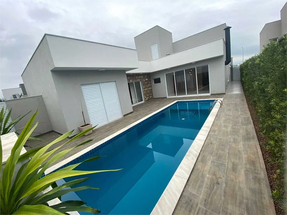 Casa, 4 quartos, 265 m² - Foto 1
