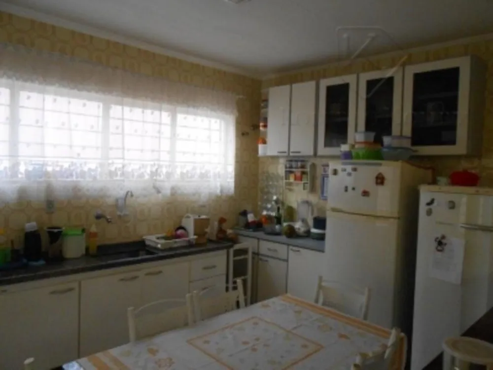Casa, 3 quartos, 240 m² - Foto 1